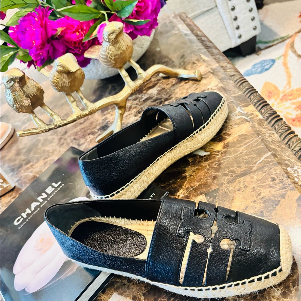 New! Super Cute and Comfy Tory Burch Ines Planform Espadrilles